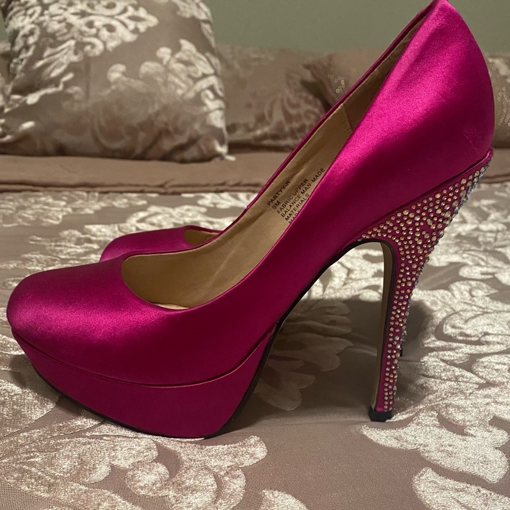 High heel shoes
